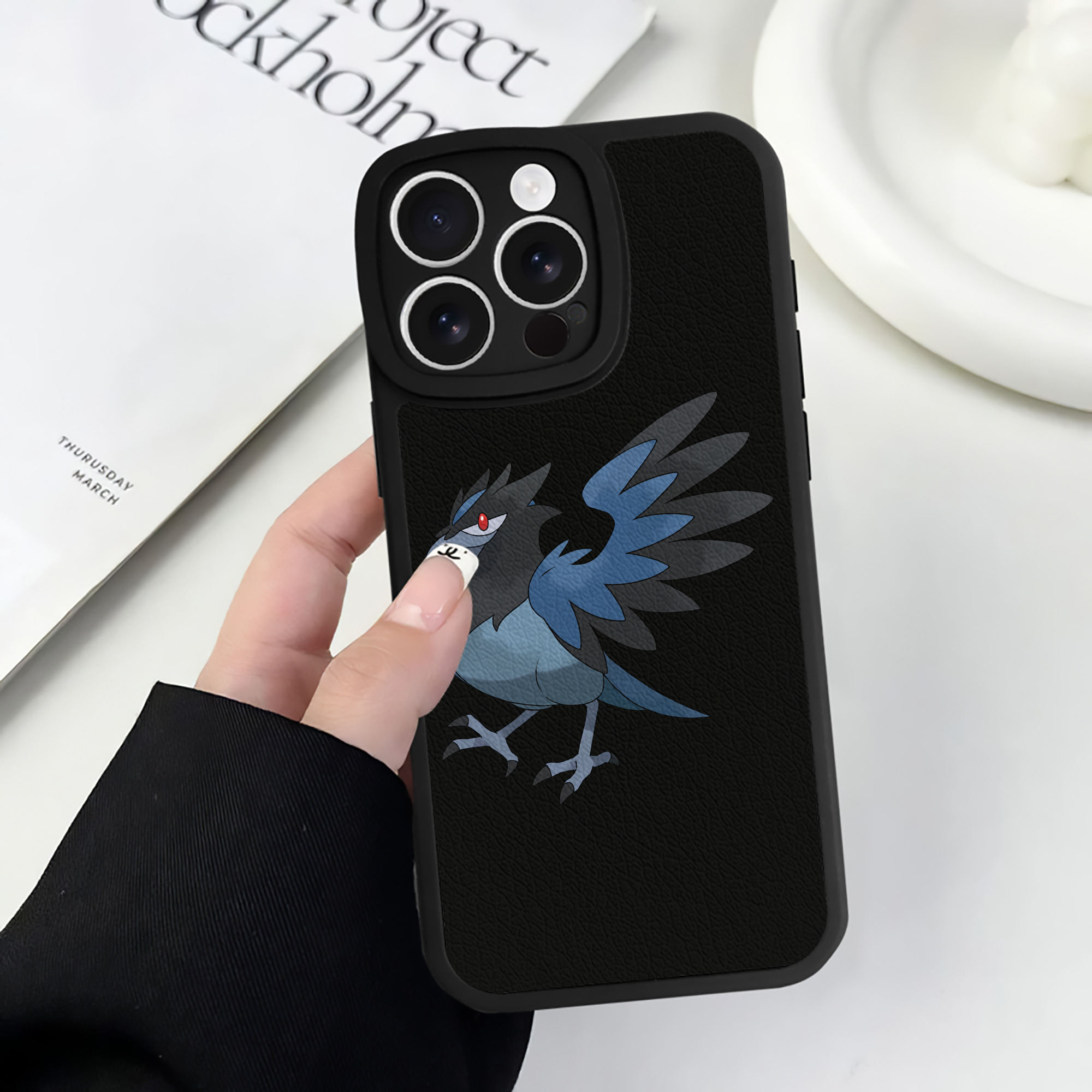 （画像用） ポケットモンスター Pokémon 【iPhone 16シリーズ対応】シリコンスマホケース（レザー調） 材質：シリコン